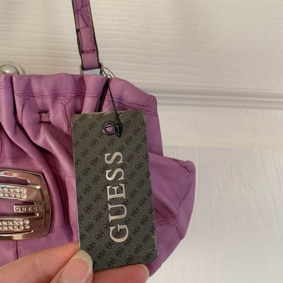 GUESS purse - Picture 4 of 7